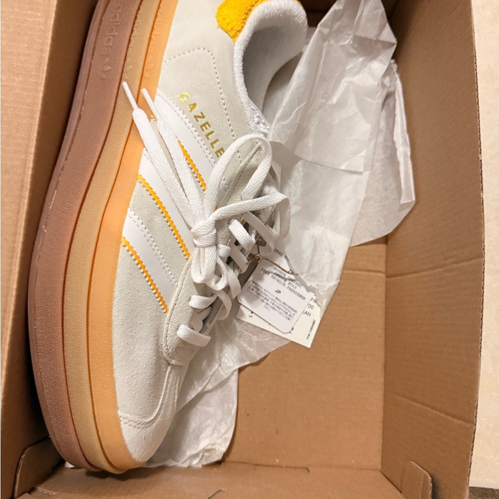 adidas Gazelle Women's White and Yellow Athletic Shoes - Picture 2 of 3